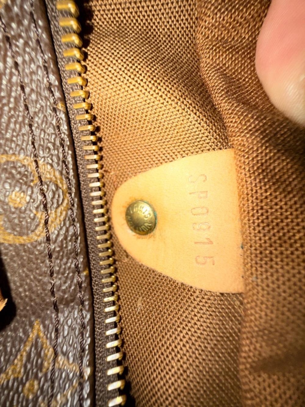 Louis Vuitton Monogram Speedy 25 - Picture 14 of 16